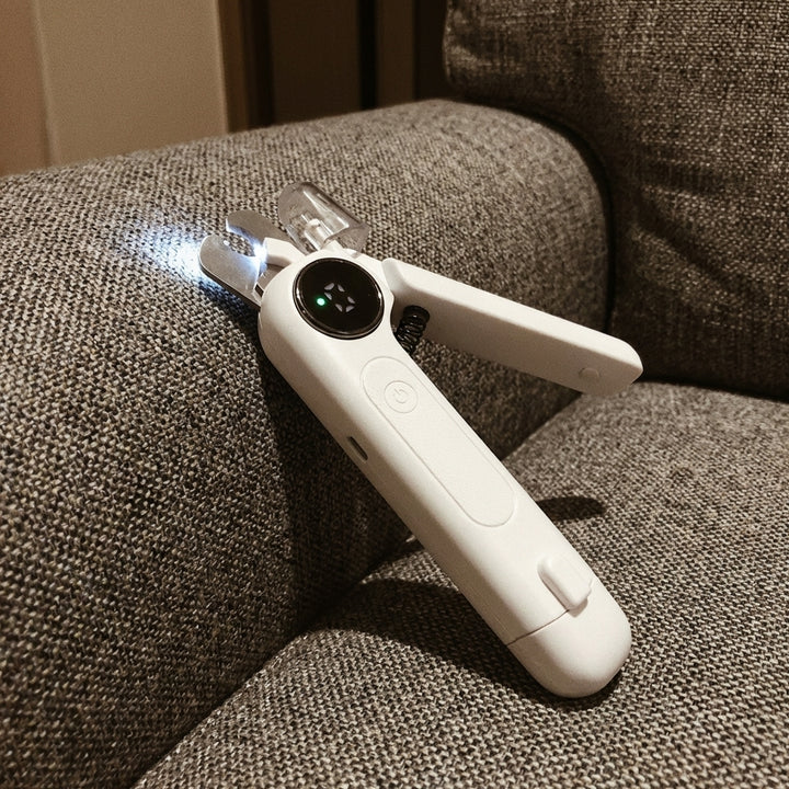 Review by Andrea López